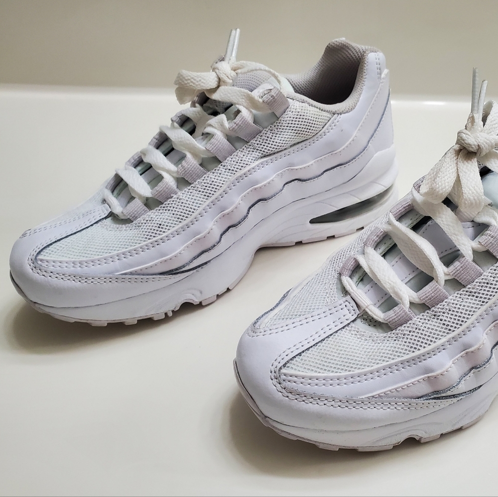 NIKE Air Max 95 GS White Vast Grey - Picture 4 of 13